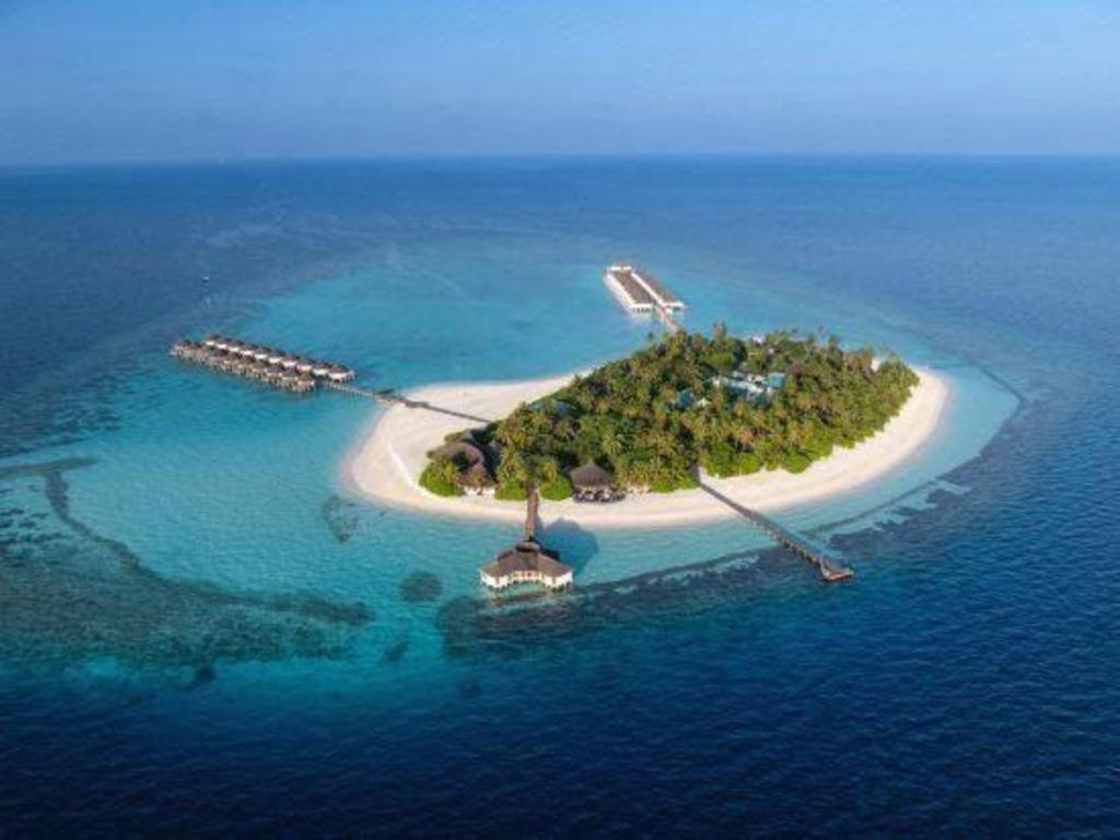 Angaga Island Resort And Spa Exterior photo